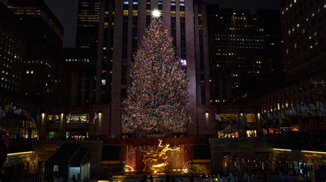 Natale, gli addobbi più belli in giro per il mondo 